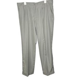 Nike FitDry Golf Lightweight Pleated Front
Very Gray Men’s Pant 38X32